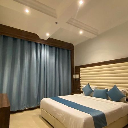 Dunes Hotel Jiddah Esterno foto
